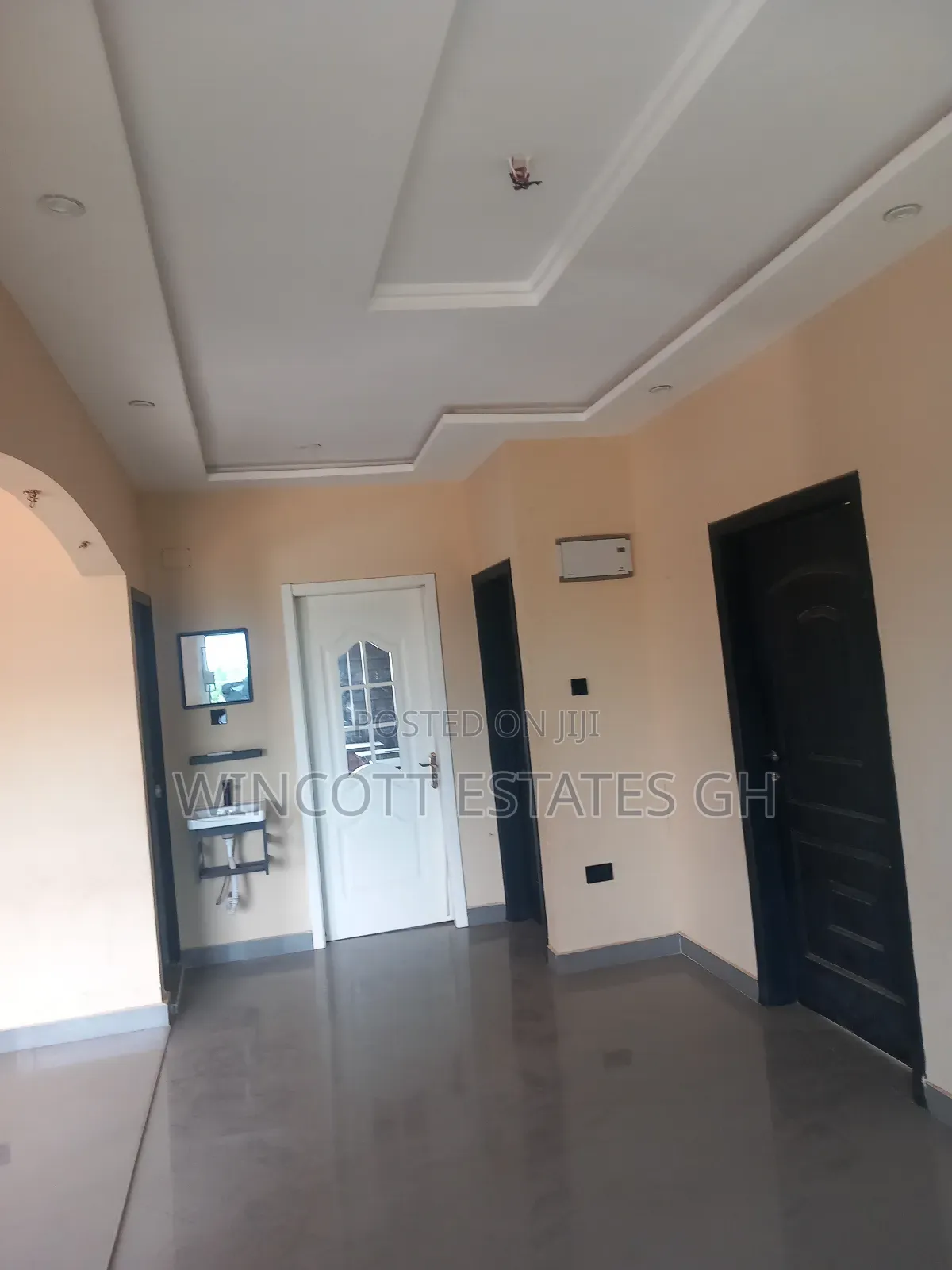 3bdrm Apartment in Old Ashongman, Ablorh Adjei for rent