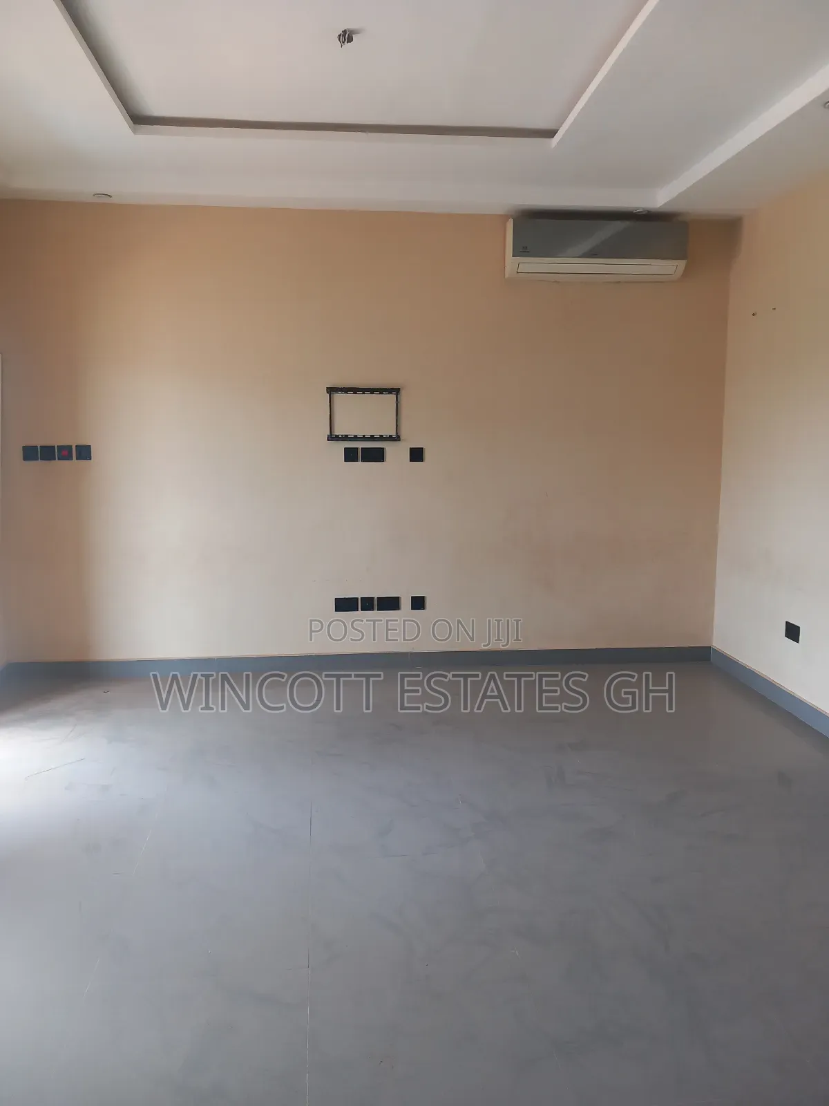 3bdrm Apartment in Old Ashongman, Ablorh Adjei for rent