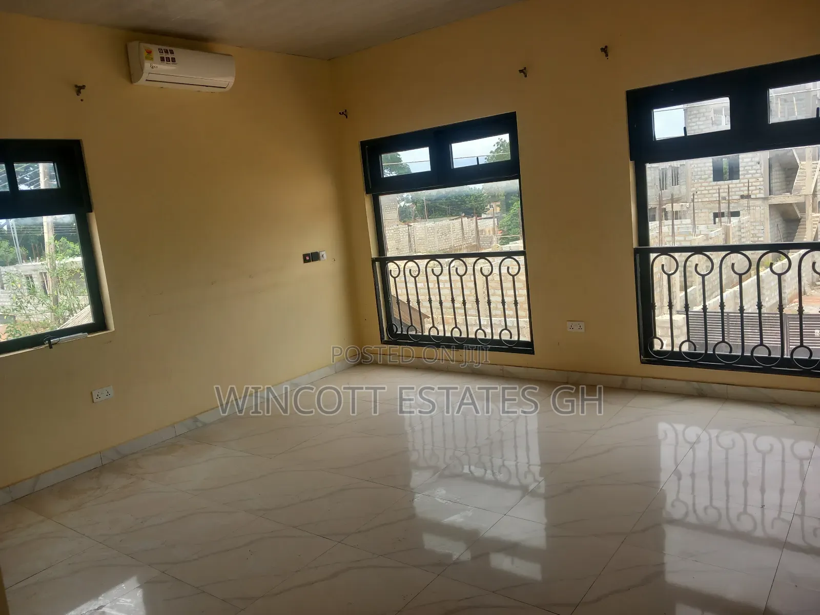 3bdrm Apartment in Old Ashongman, Ablorh Adjei for rent