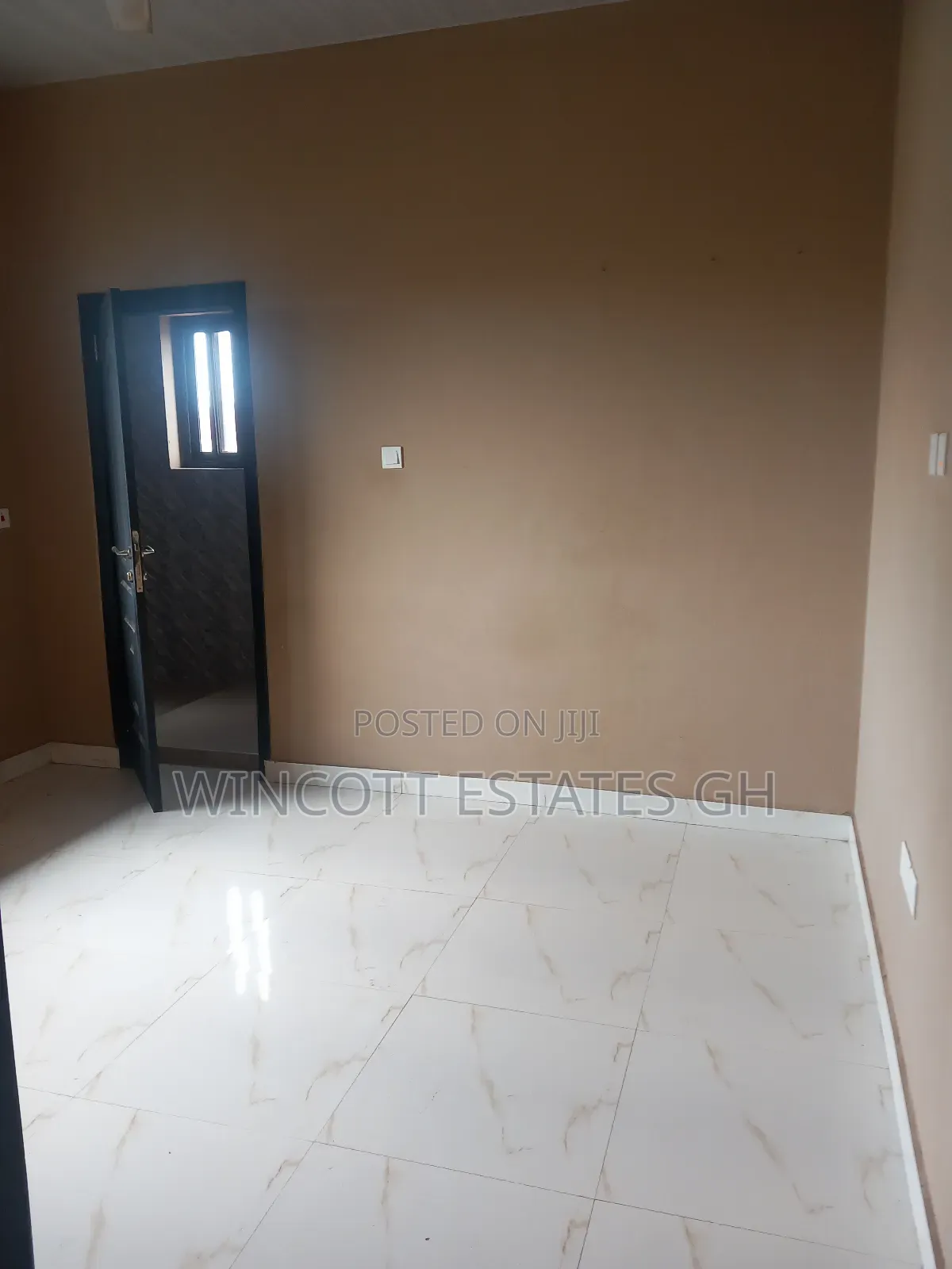 3bdrm Apartment in Old Ashongman, Ablorh Adjei for rent