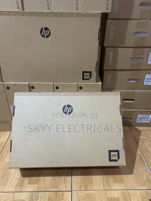 Hp 23.8” All in One Desktop Pc 24-Cr0255nh Pc