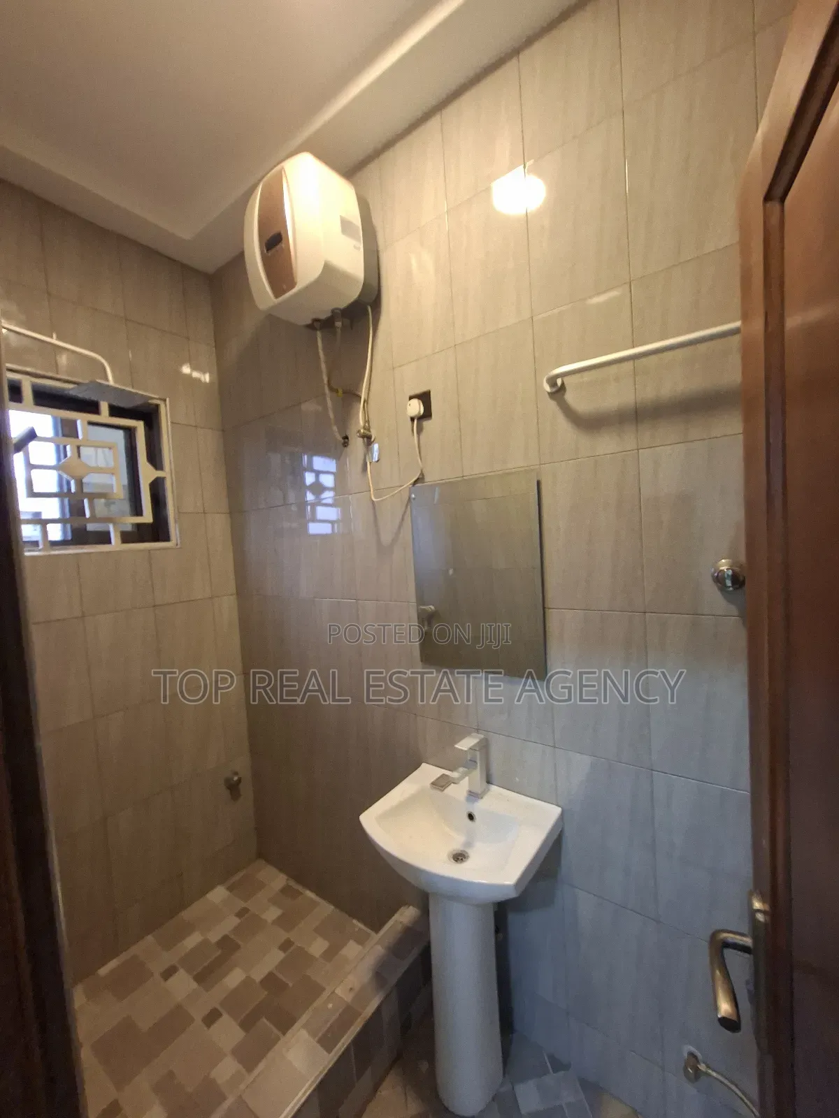 2bdrm Apartment in ,, Pillar 2, Dome for rent