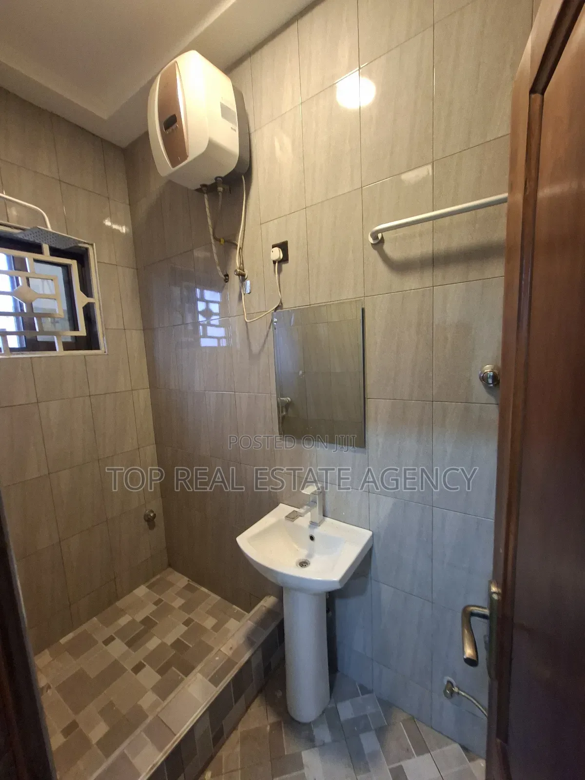 2bdrm Apartment in ,, Pillar 2, Dome for rent
