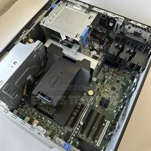 Desktop Computer Dell Precision 5820 32GB Intel Xeon HDD 500GB