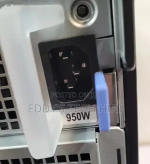 Desktop Computer Dell Precision 5820 32GB Intel Xeon HDD 500GB