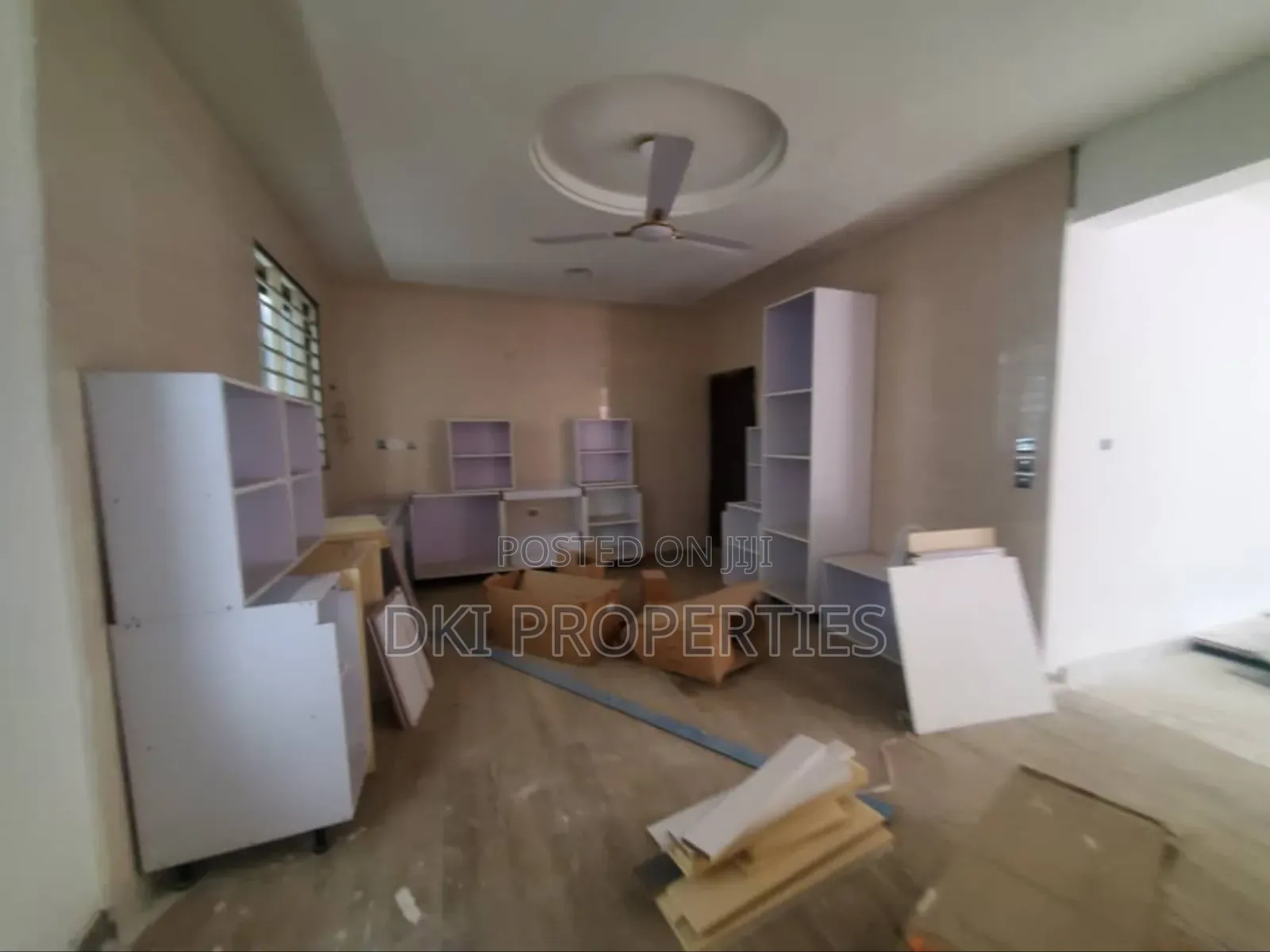 3bdrm House in Dki Properties, East Legon for sale