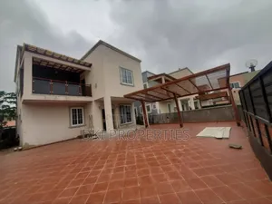 3bdrm House in Dki Properties, East Legon for sale