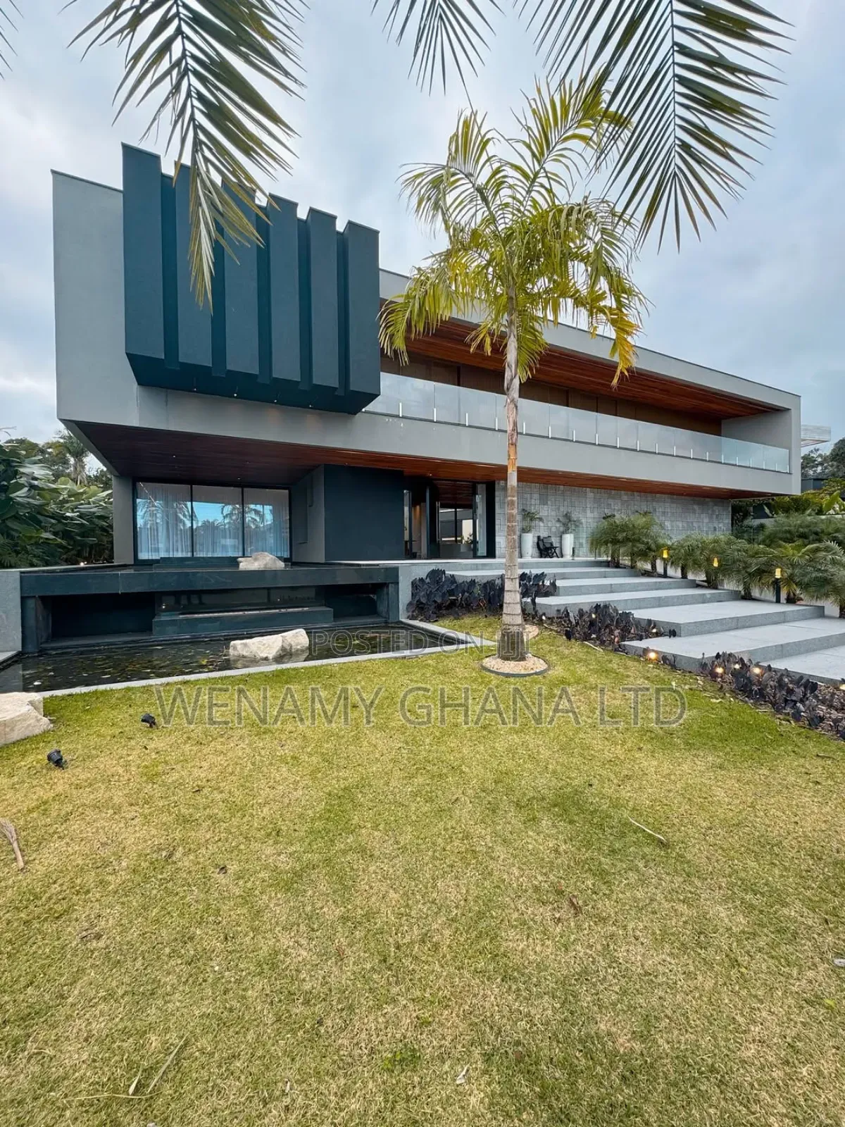 5bdrm House in Accra for sale