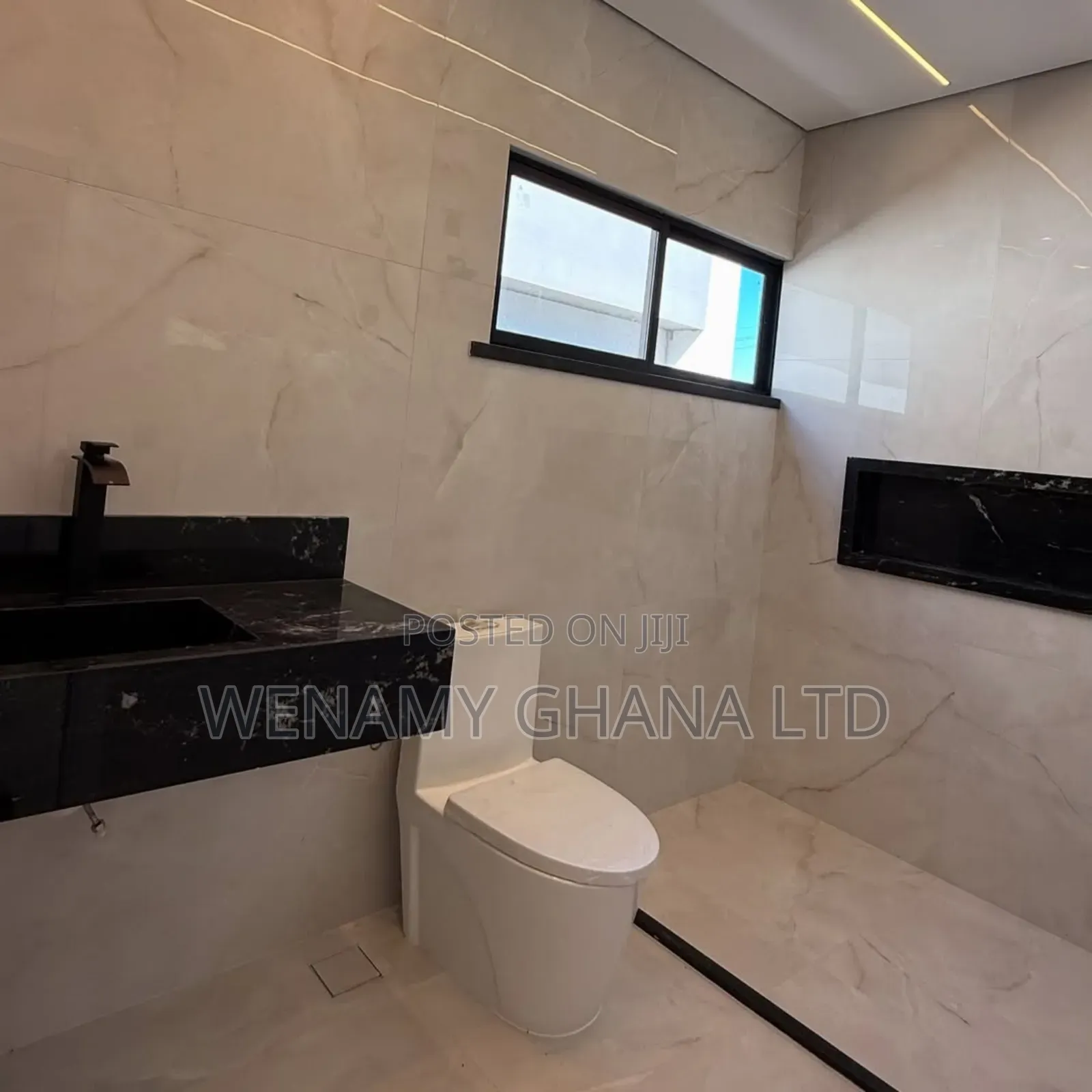 3bdrm House in Accra for sale