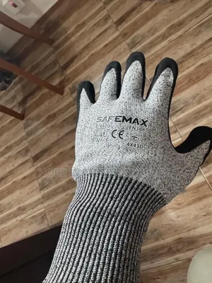 Safemax Cut 5, Anti-cut Gloves.