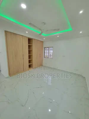 2bdrm Apartment in Biosk Properties, Oyibi for rent