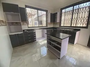 3bdrm House in Oyarifa for rent