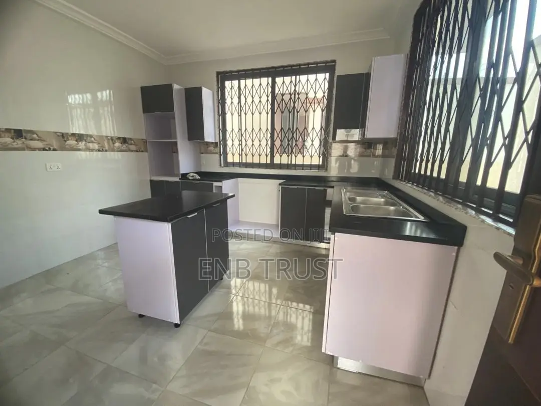 3bdrm House in Oyarifa for rent