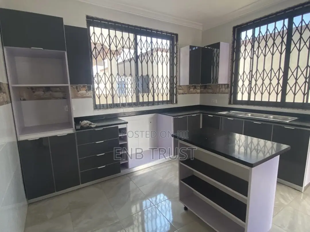 3bdrm House in Oyarifa for rent