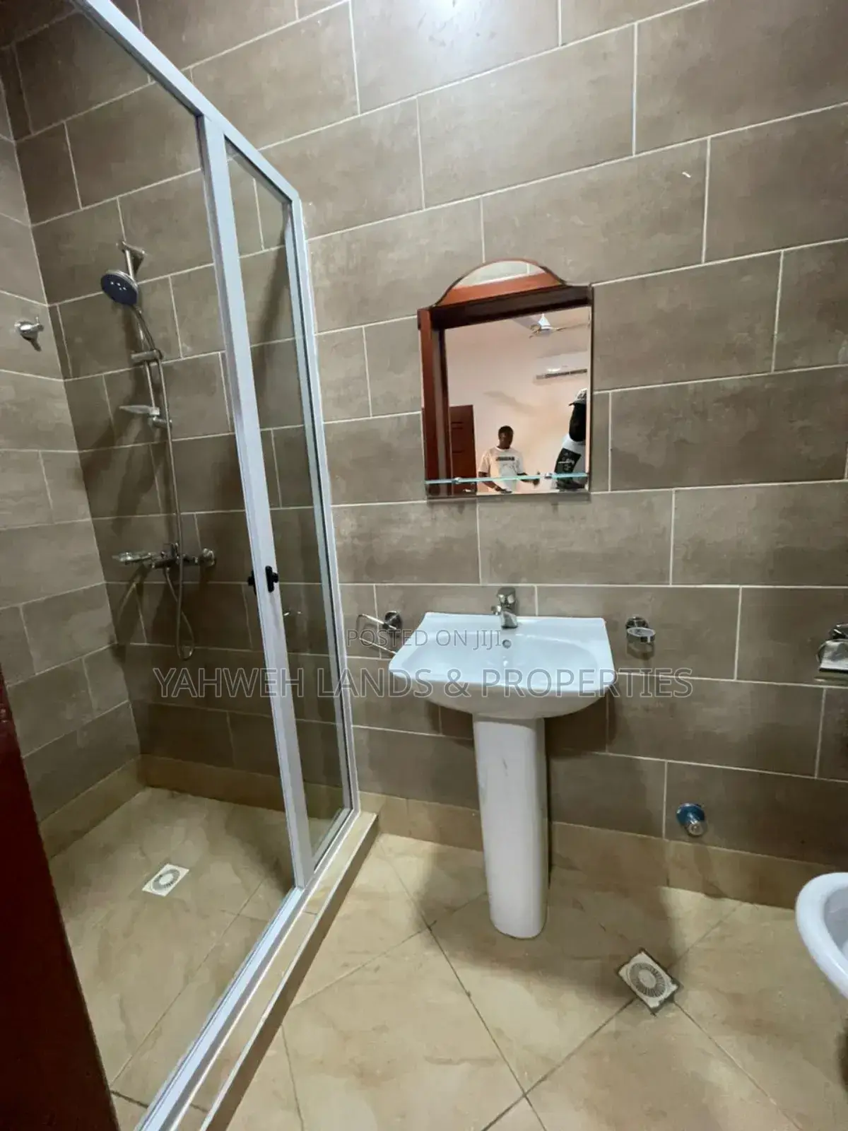 3bdrm House in Spintex for rent