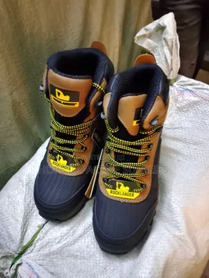 Rocklander Safety Boots.