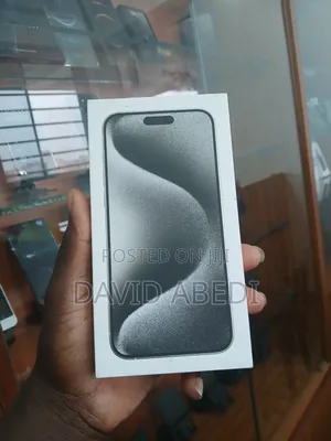 New Apple iPhone 15 Pro Max 256 GB White