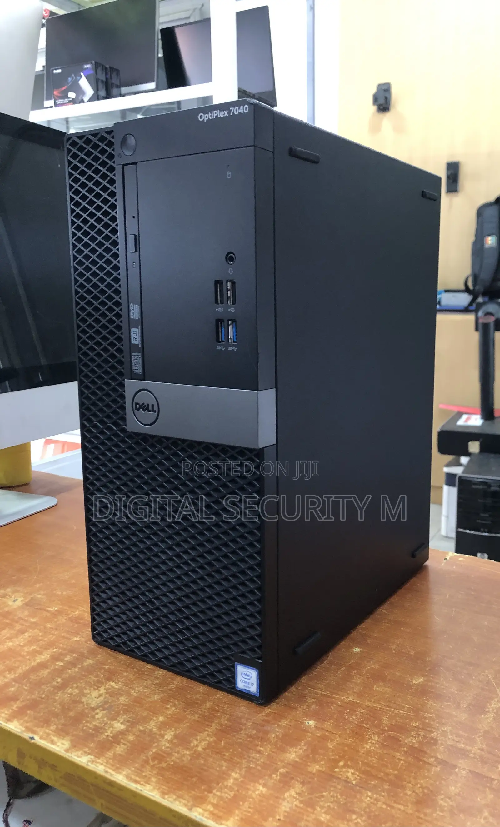 Desktop Computer Dell OptiPlex 7040 8GB Intel Core I7 HDD 1T