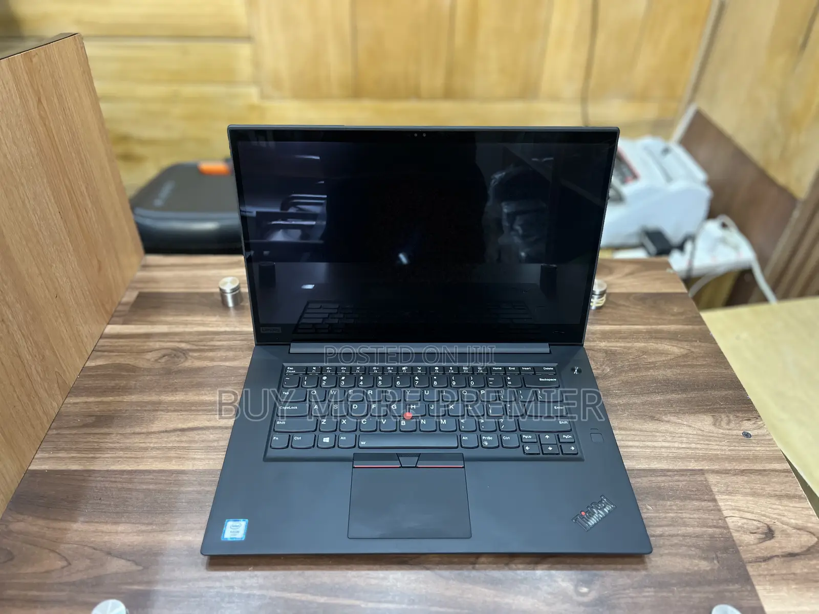 Laptop Lenovo 16GB Intel Xeon SSD 512GB