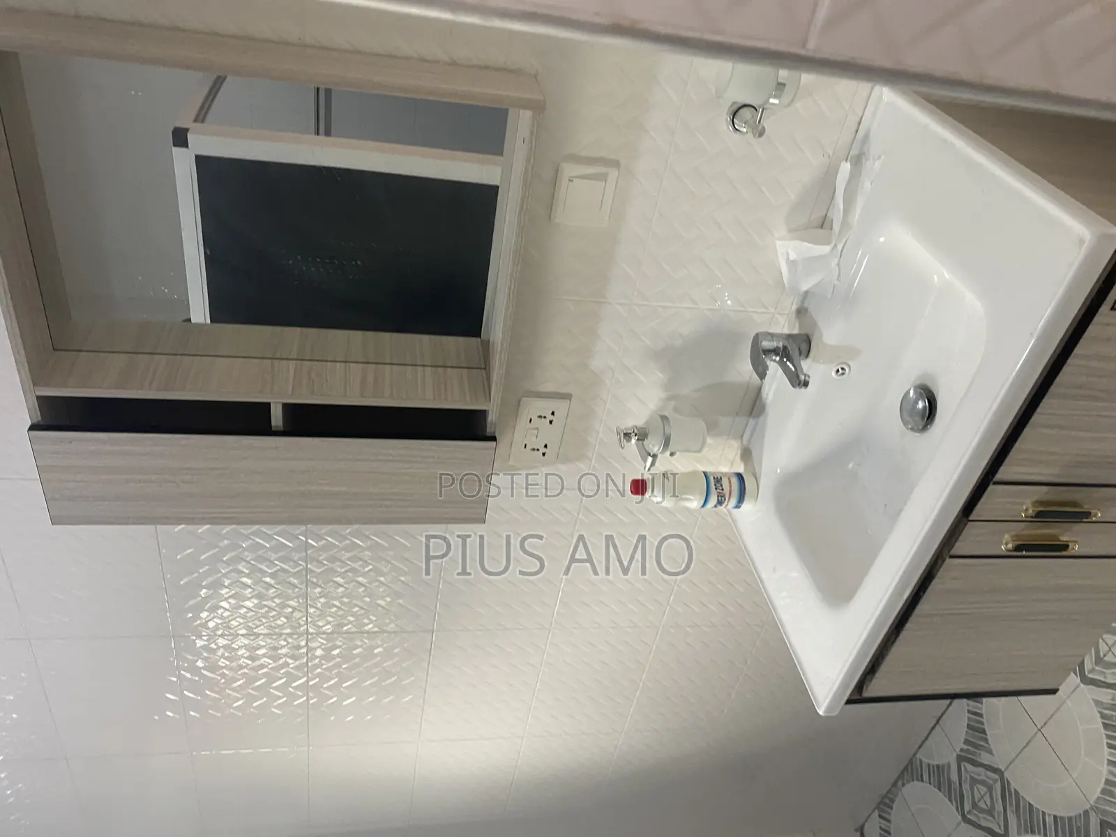 Furnished 2bdrm Apartment in Osu for rent