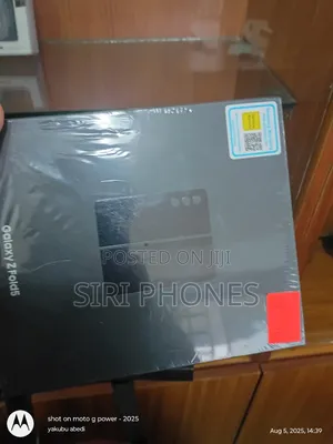 New Samsung Galaxy Z Fold 5 256 GB Black