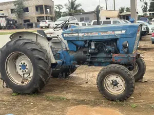 Ford Tractor 5000