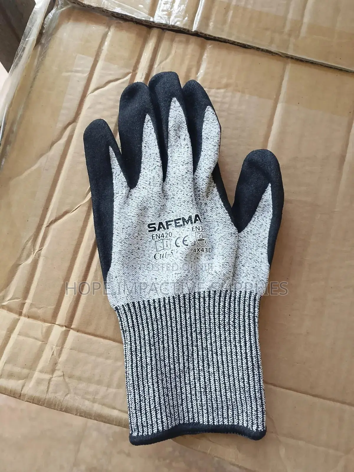 Safemax Cut 5, Anti-cut Gloves.