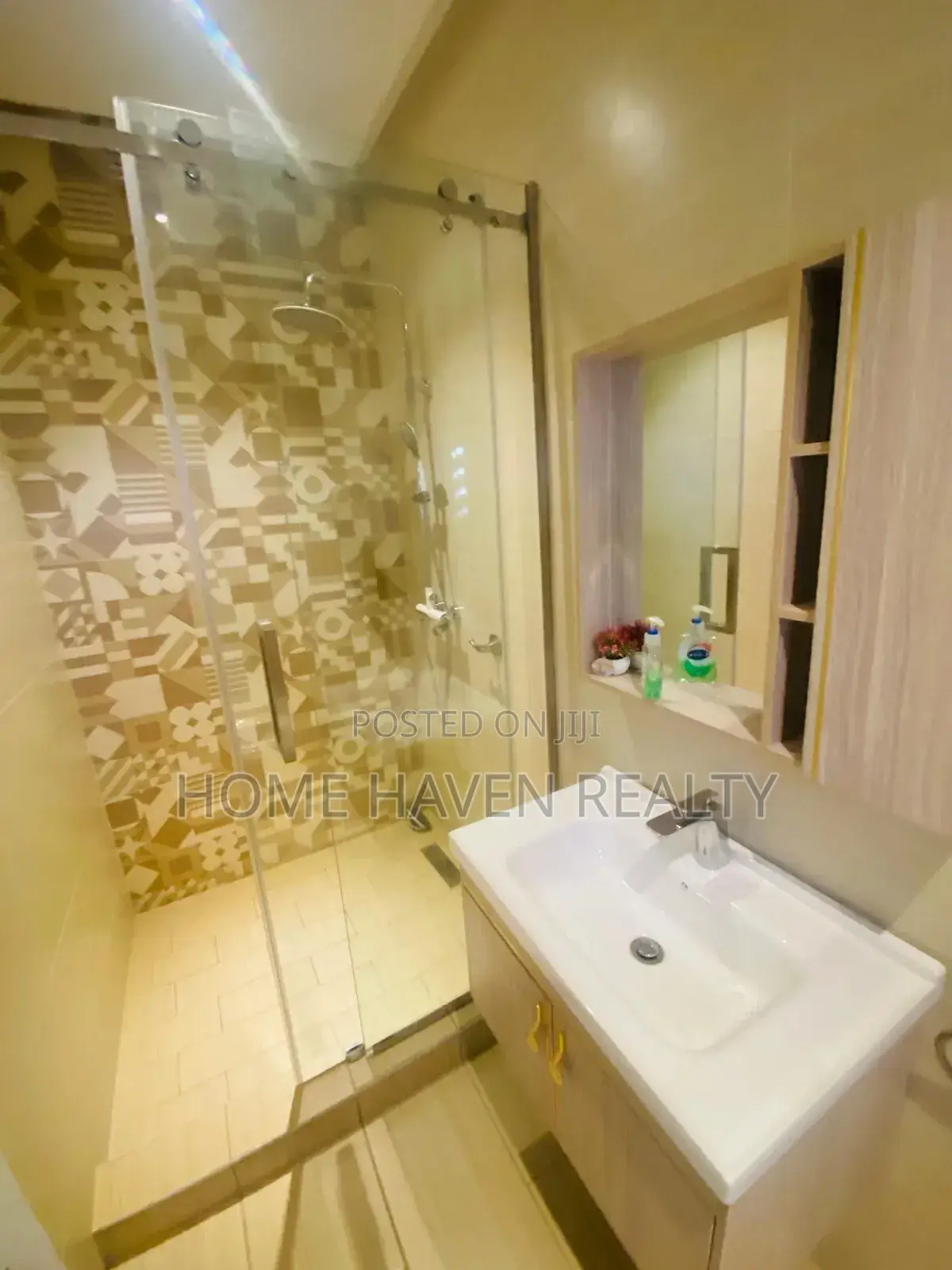 Furnished 3bdrm Apartment in East Legon for rent