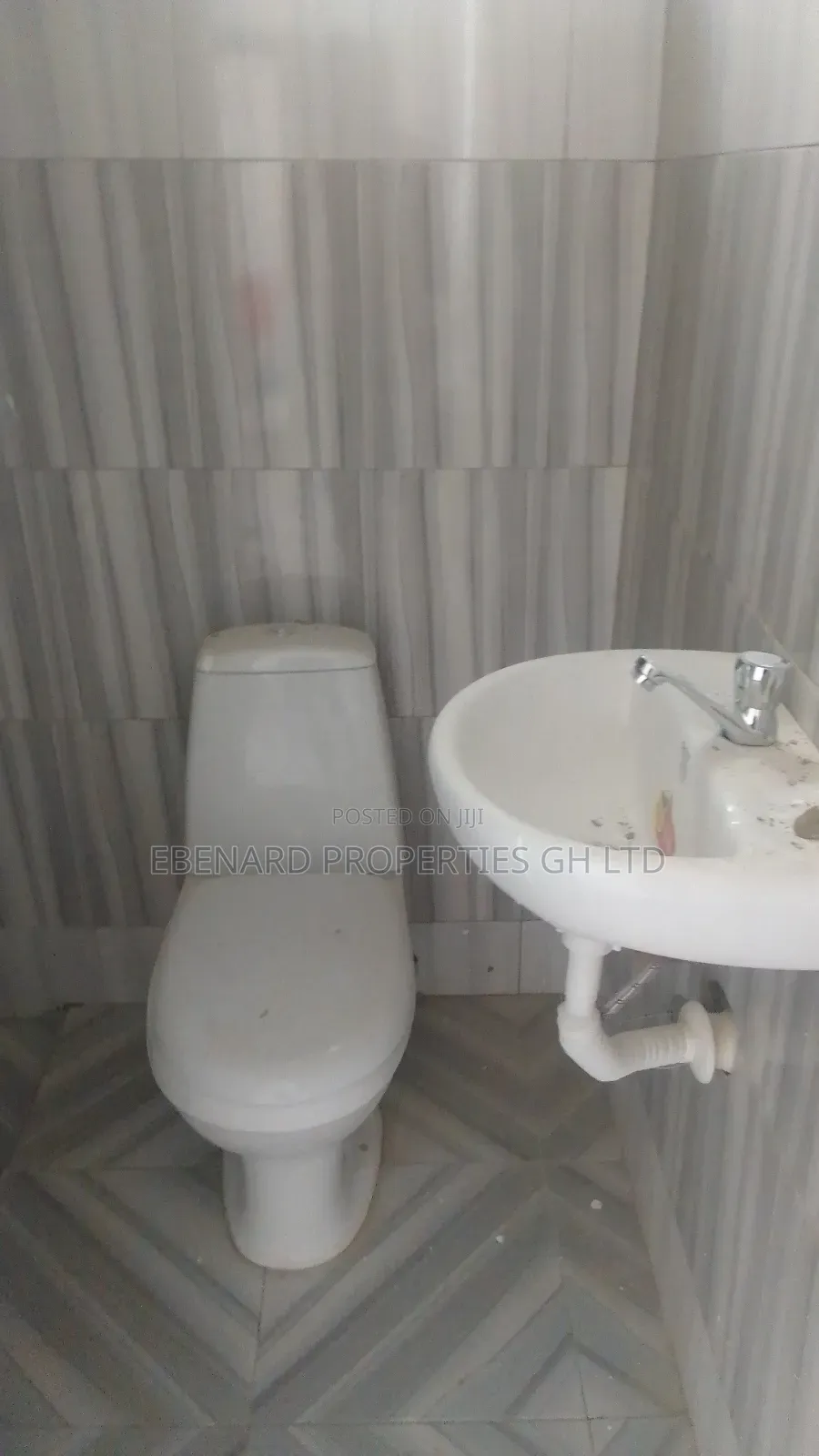 1bdrm Apartment in Ebenard Properties, Tema Metropolitan for rent