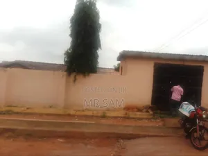 3bdrm House in Sam Properties, West Hills Mall Area for sale