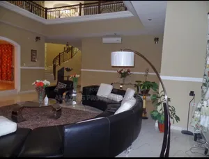 7bdrm House in Adjiringanor, Adjiriganor for sale