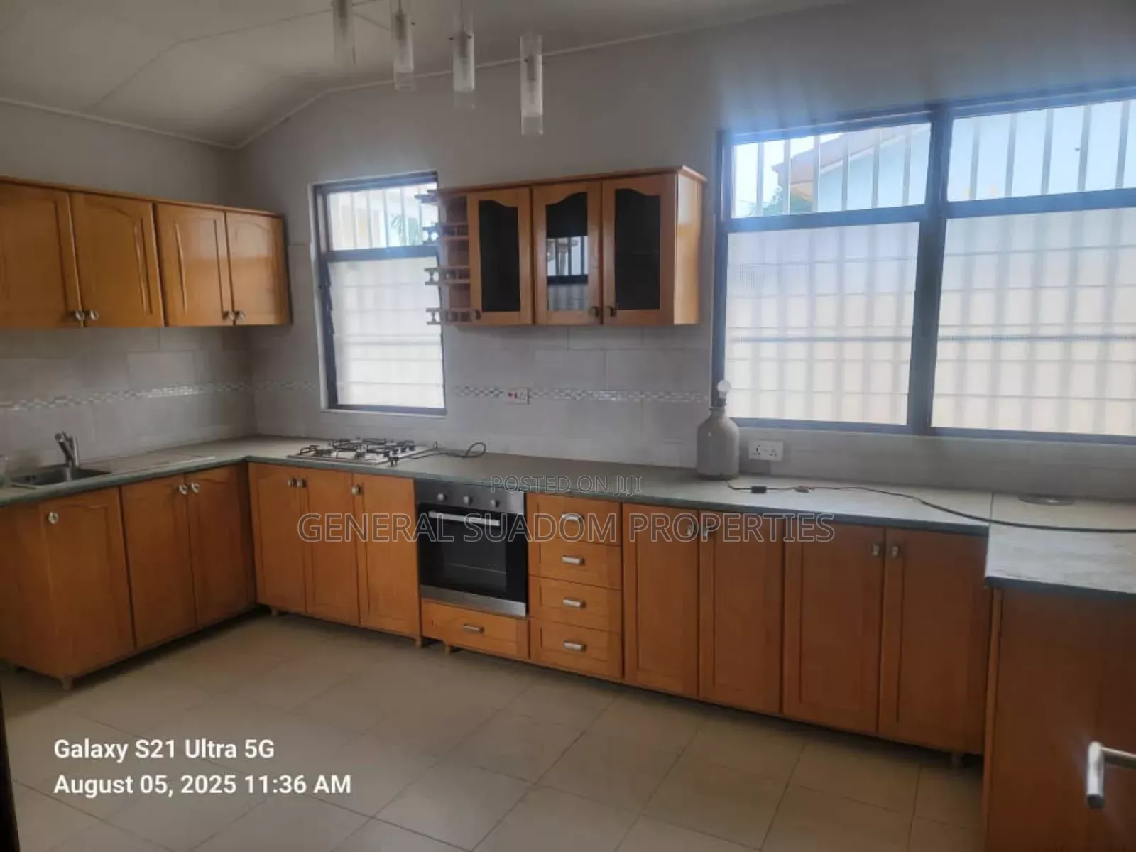4bdrm House in Suadom Properties, Baatsona Total for rent