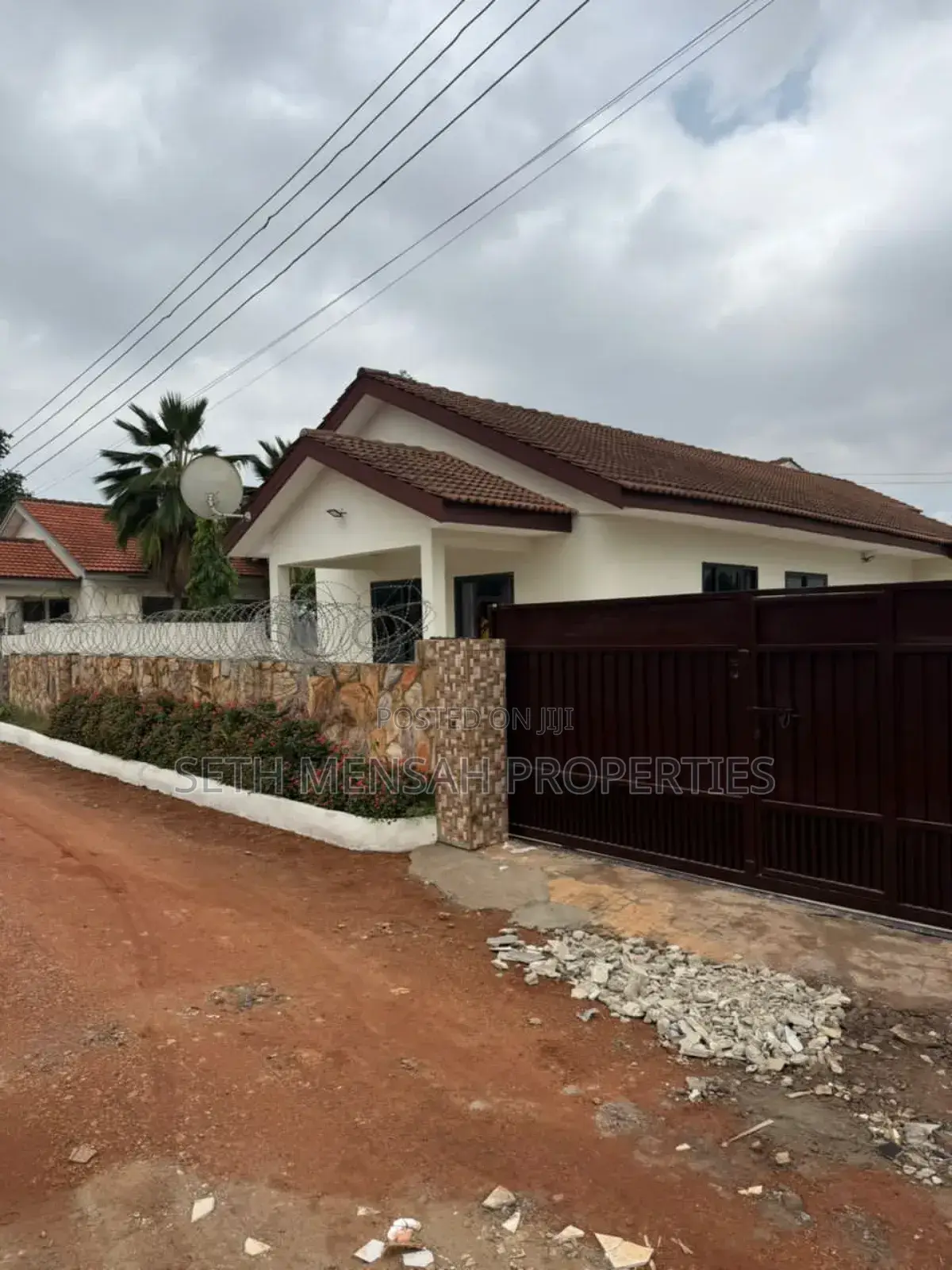 3bdrm House in Salem Estate, Adjiriganor for rent