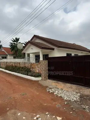 3bdrm House in Salem Estate, Adjiriganor for rent