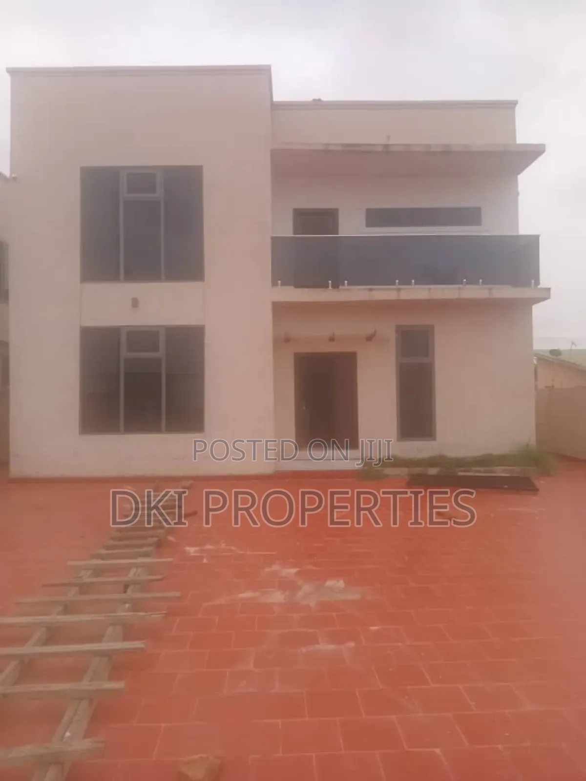 4bdrm House in Dki Properties, East Legon for rent