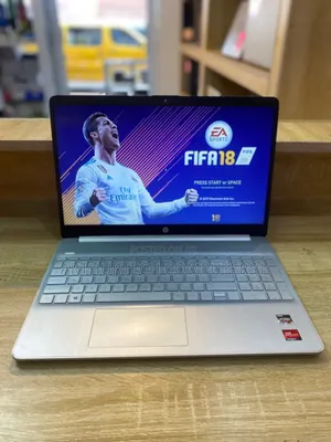 Laptop HP 15s 8GB AMD Ryzen 5 SSD 256GB
