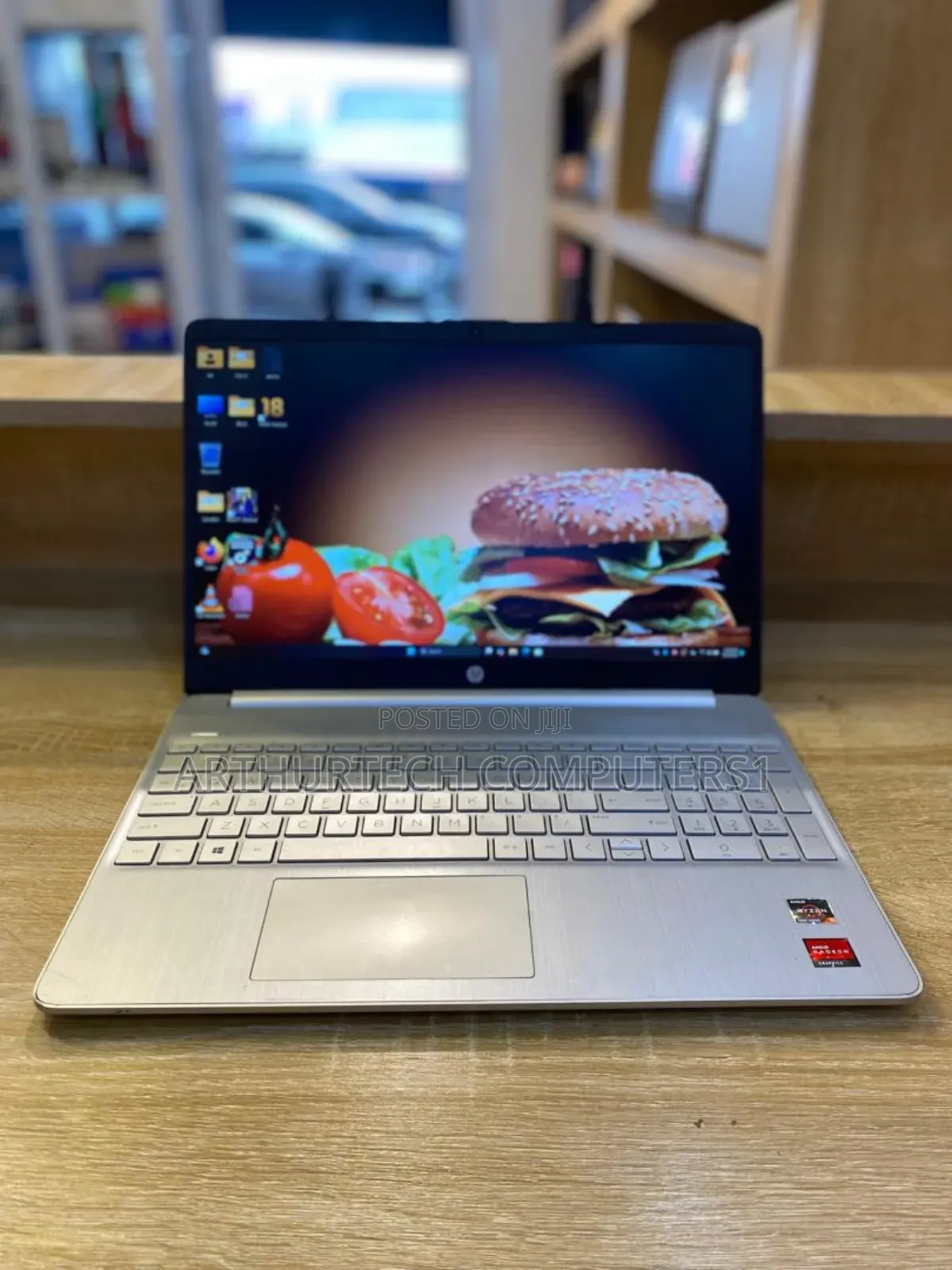 Laptop HP 15s 8GB AMD Ryzen 5 SSD 256GB