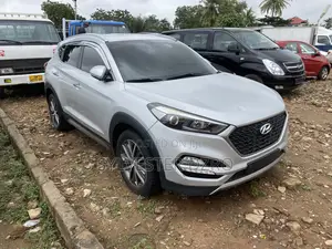 Hyundai Tucson 2018 Silver