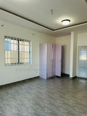 3bdrm House in Ebenard Properties, Tema Metropolitan for rent
