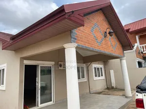 3bdrm House in Ebenard Properties, Tema Metropolitan for rent