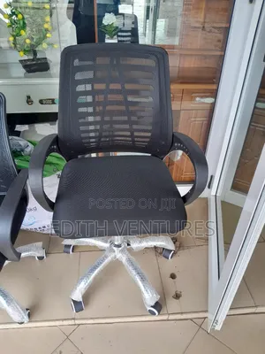 Hinges Office Chair