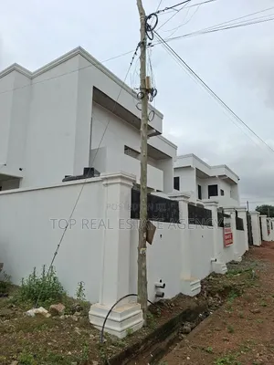 4bdrm Duplex in Adenta for sale