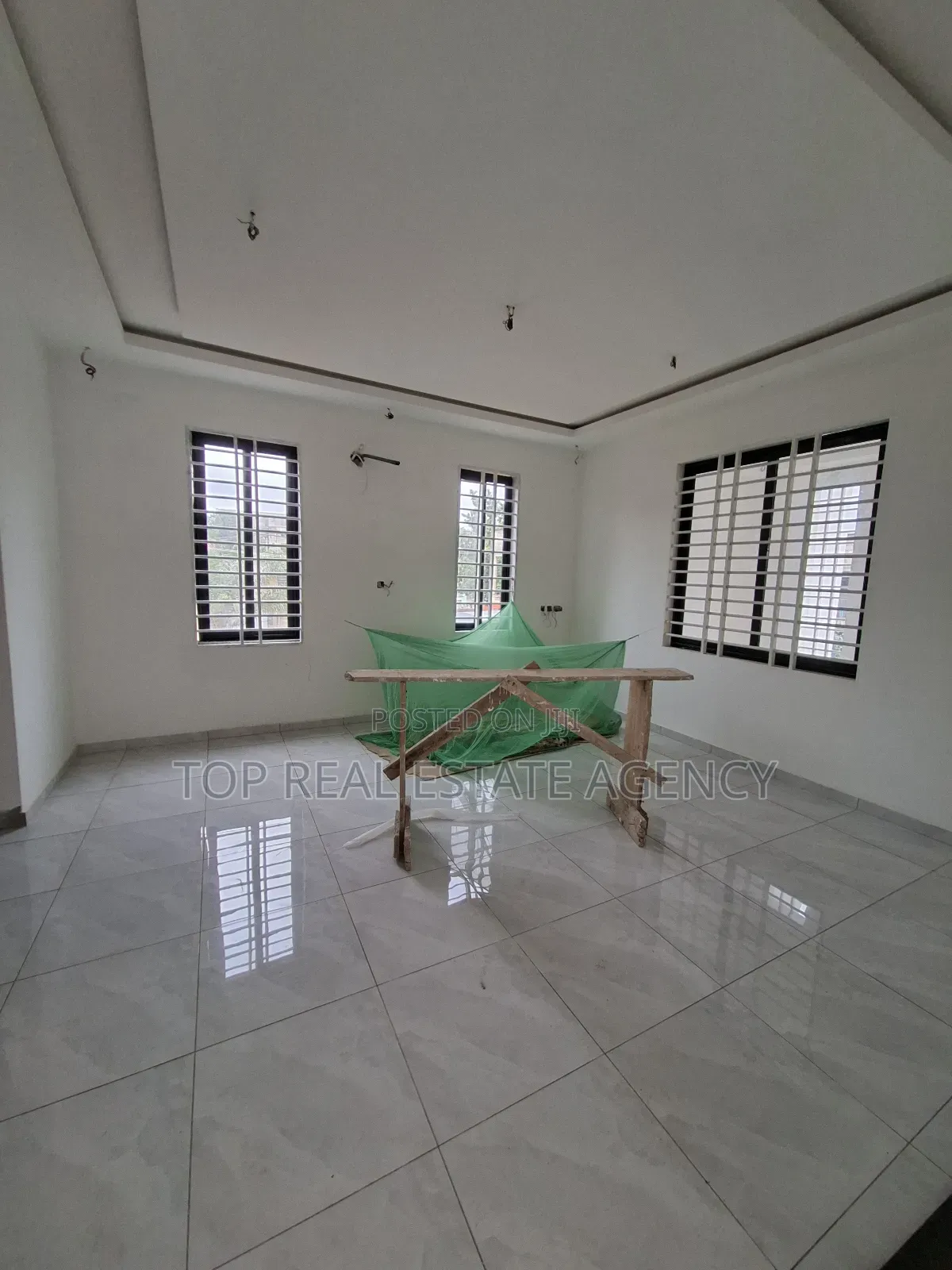 4bdrm Duplex in Adenta for sale