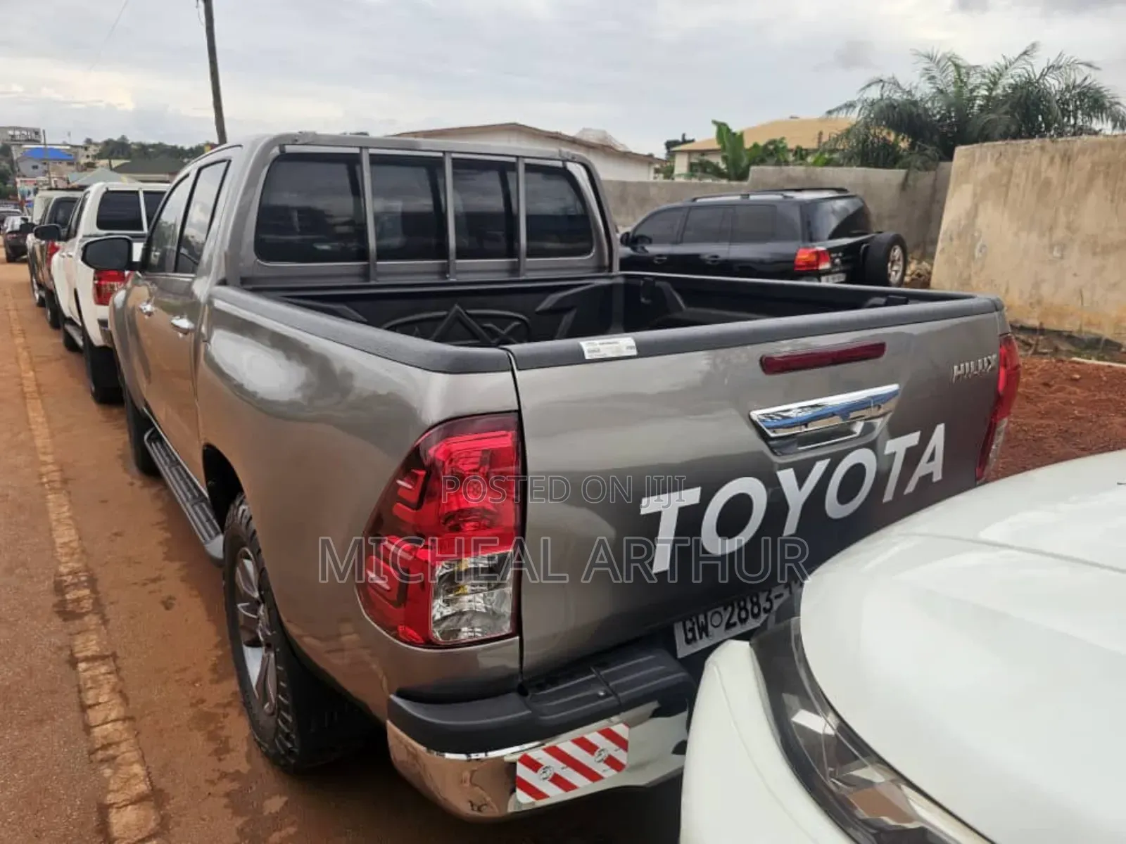 Toyota Hilux 2017 Gray