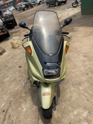 Yamaha Majesty 2009 Yellow
