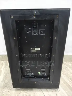 Onkyo Surrounders and Teufel Subwoofers