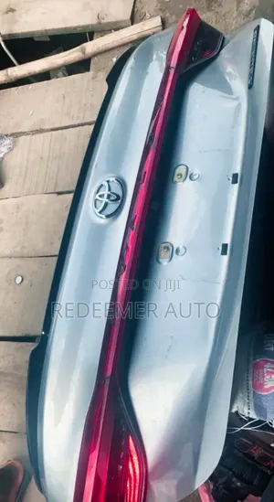 Toyota Avalon Boot 2019,2020,2021 024