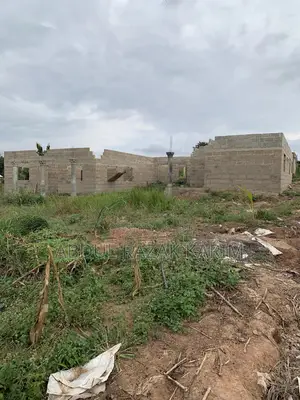 6bdrm Apartment in Techiman Municipal for sale