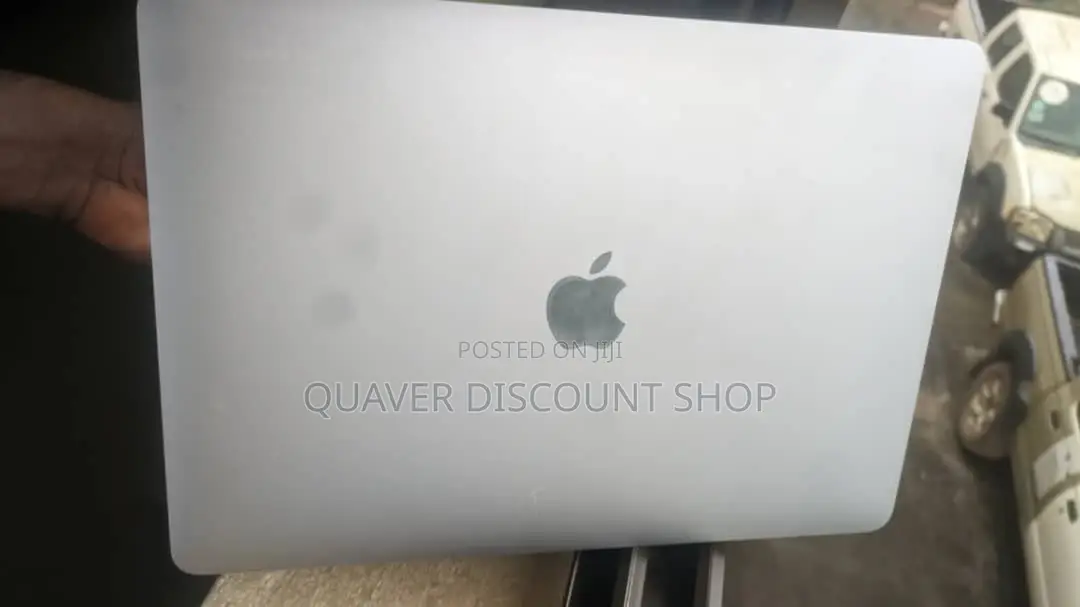 Laptop Apple MacBook Pro 2018 8GB Intel Core i5 eMMC 256GB