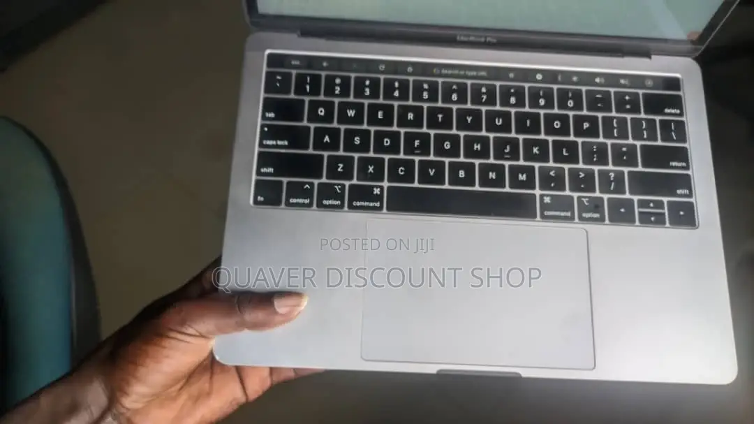 Laptop Apple MacBook Pro 2018 8GB Intel Core i5 eMMC 256GB